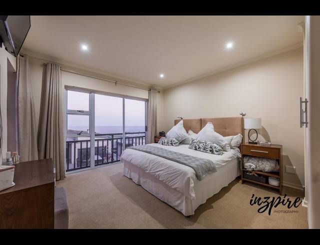 4 BEDROOM HOUSE FOR SALE IN PINNACLE POINT GOLF ESTATE